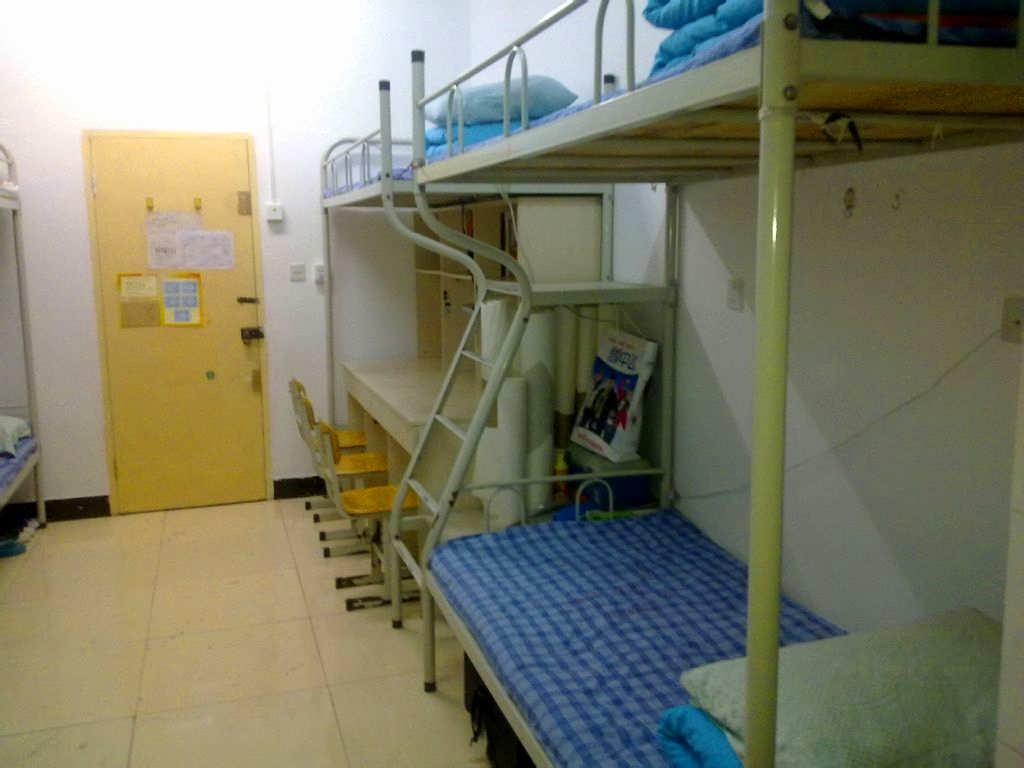 西安文理学院校园风物与住宿体验记